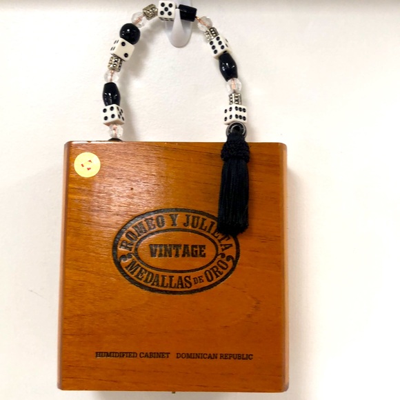 Vintage Cigar Box Handbag Romeo Y Julieta - Picture 1 of 9
